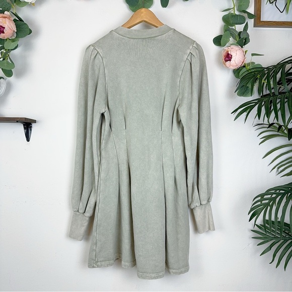 En Saison NWT Aislin Sweatshirt Mini Dress in Sage Size Small - Picture 7 of 8